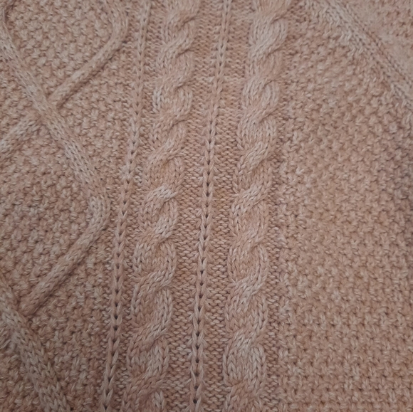 GAP Classic Cable Camel Heathered  Sweater - Picture 4 of 10
